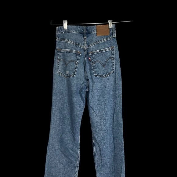 Levi’s ribcage straight jeans - Picture 10 of 16